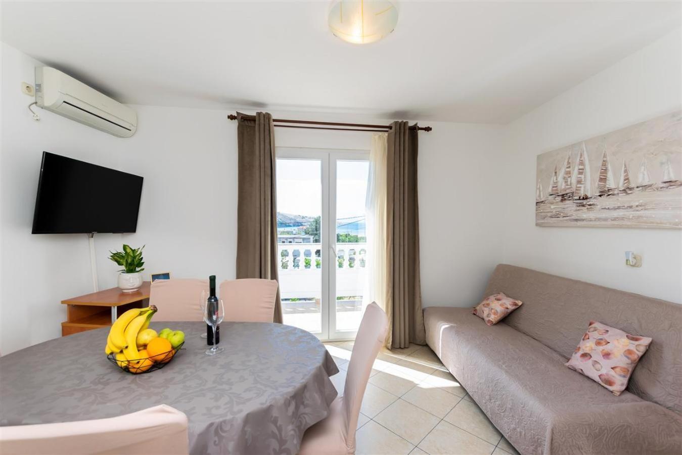 Apartment Dragan i Slavica Lopar Exteriör bild